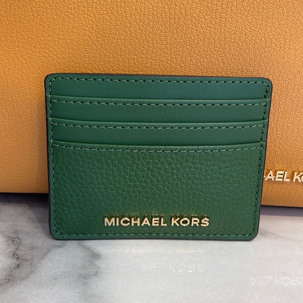 MICHAEL KORS
Large Pebbled Leather Card Holder Case
Fern Green 
NWT - Picture 12 of 16